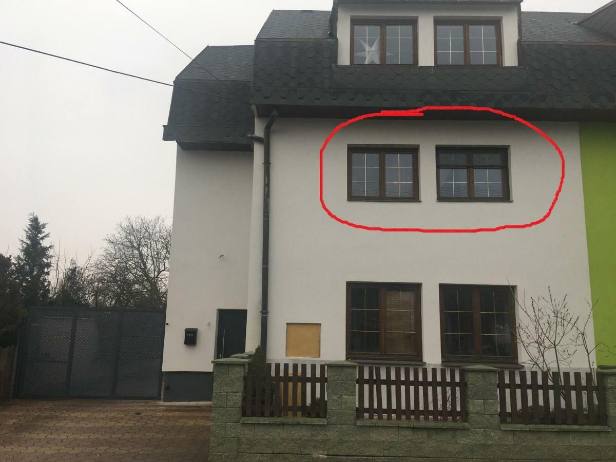 Apartment Dubnica-Prejta 2 Dubnica nad Vahom Exterior photo